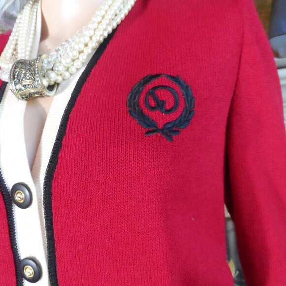 St. John Collection Red Skirt & Jacket Knit Suit Size 6/M - Picture 5 of 16